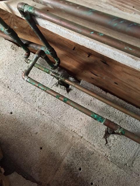 Old copper pipes / Gainesville Georgia Home Inspection